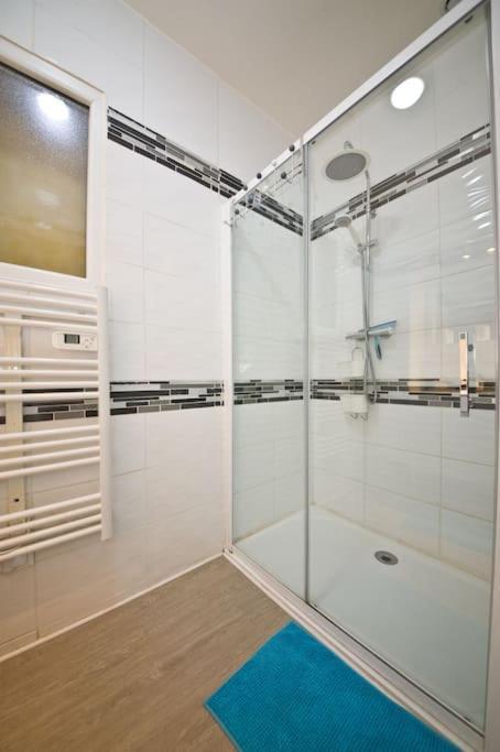 Gite 65 M2 200 M Gare T-G-V 400 M Centre-Ville Grand Parking 250 Places Gratuit Face Au Logement أراس المظهر الخارجي الصورة